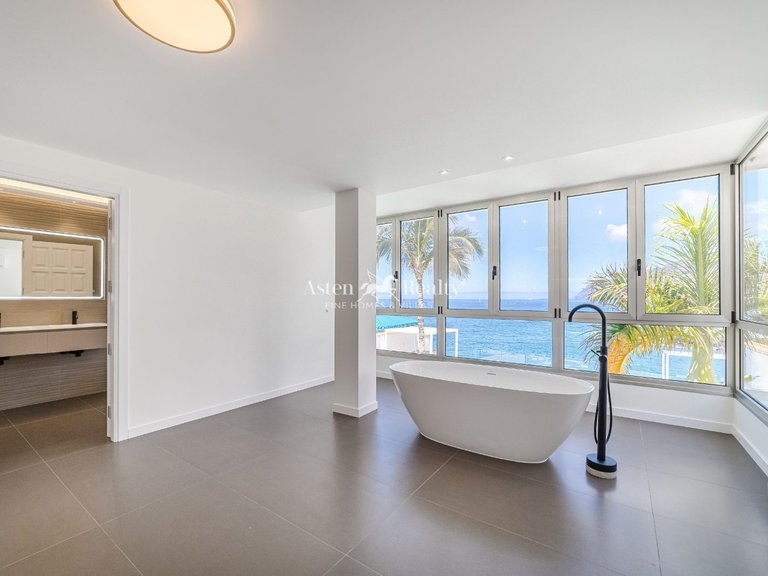 Villa for Sale in Puerto De Santiago, Tenerife 24