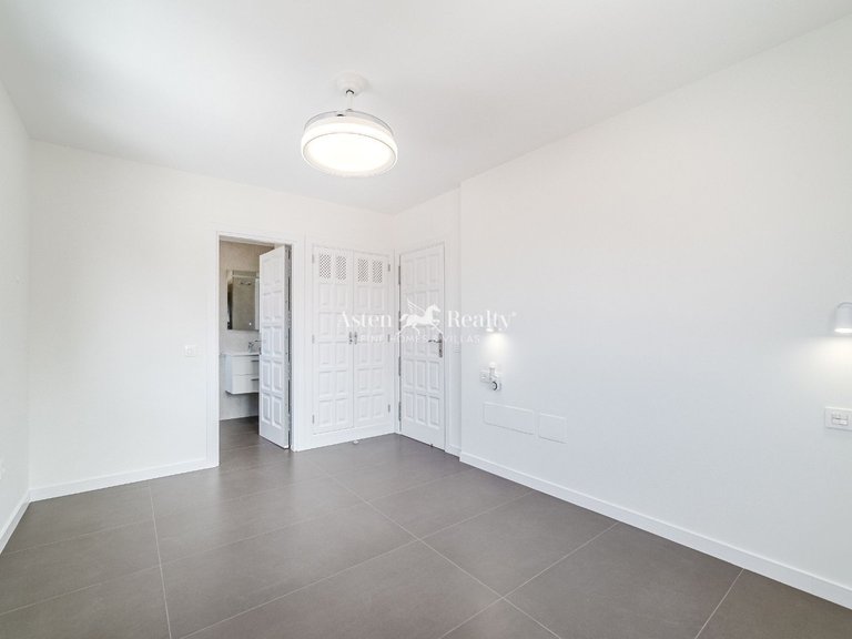 Villa for Sale in Puerto De Santiago, Tenerife 32