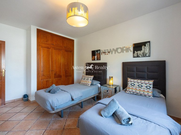 Villa for Sale in Golf Del Sur, Tenerife 10