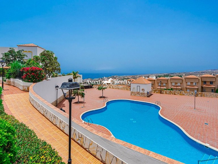 Town House for Sale in Torviscas Alto, Tenerife 1