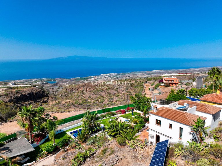 Villa for Sale in Tejina De Isora, Tenerife 3
