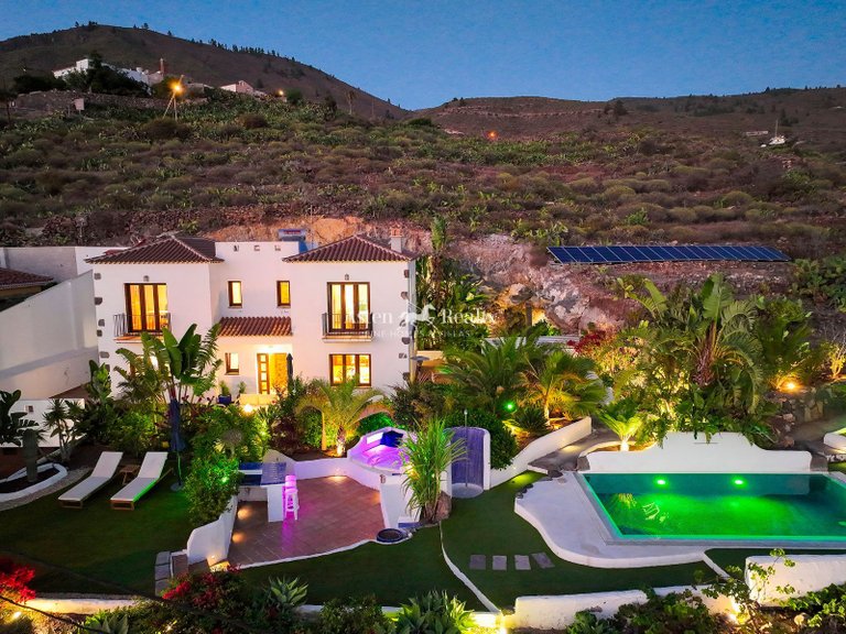 Villa for Sale in Tejina De Isora, Tenerife 17