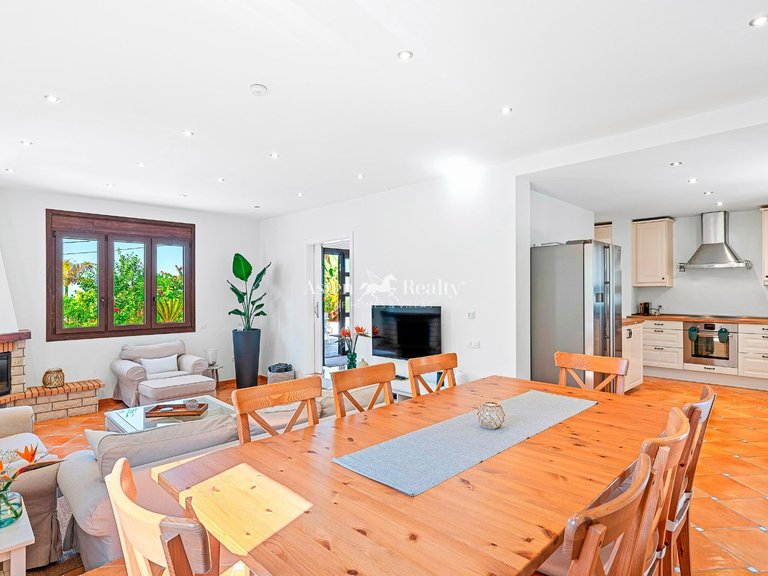 Villa for Sale in Tejina De Isora, Tenerife 26