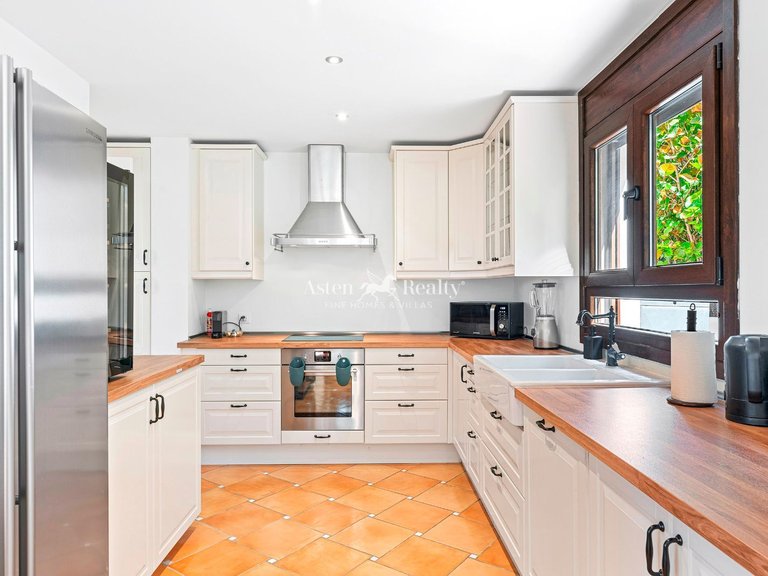 Villa for Sale in Tejina De Isora, Tenerife 27