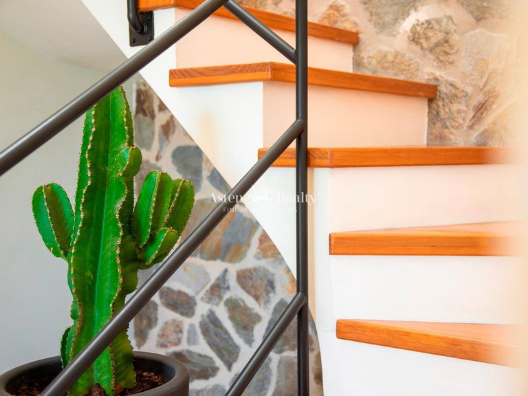 Villa for Sale in Tejina De Isora, Tenerife 30