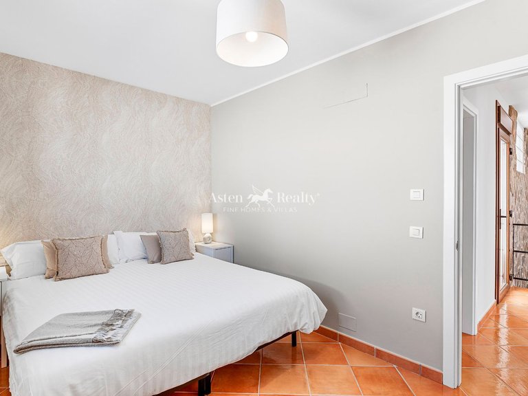 Villa for Sale in Tejina De Isora, Tenerife 38