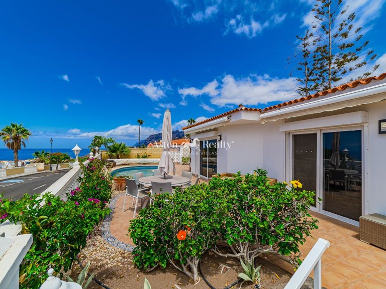 Villa for Sale in Puerto De Santiago, Tenerife 3