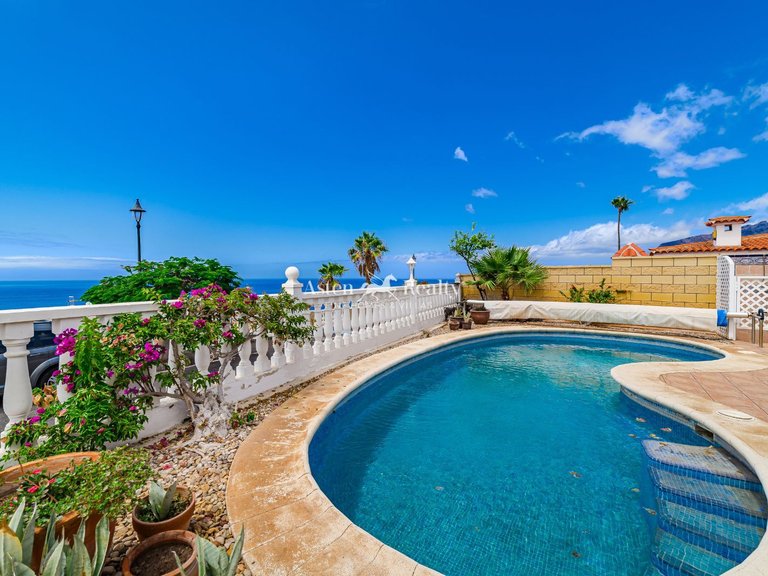 Villa for Sale in Puerto De Santiago, Tenerife 5