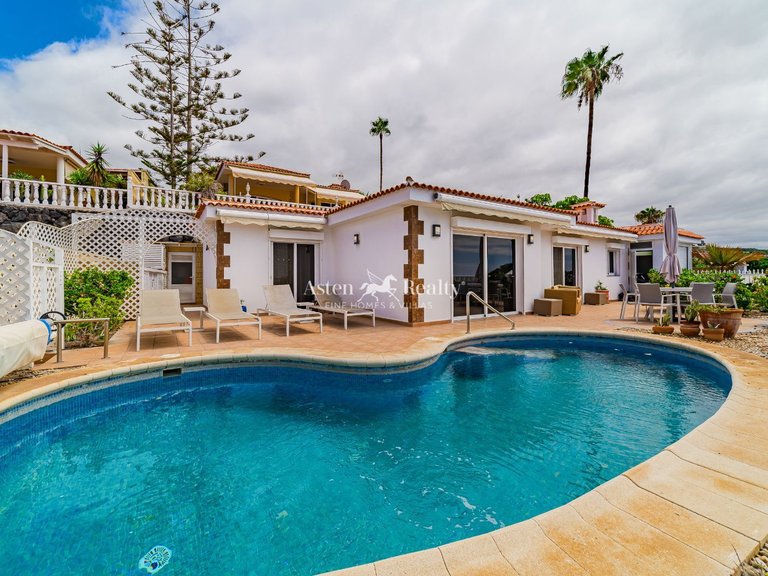 Villa for Sale in Puerto De Santiago, Tenerife 2
