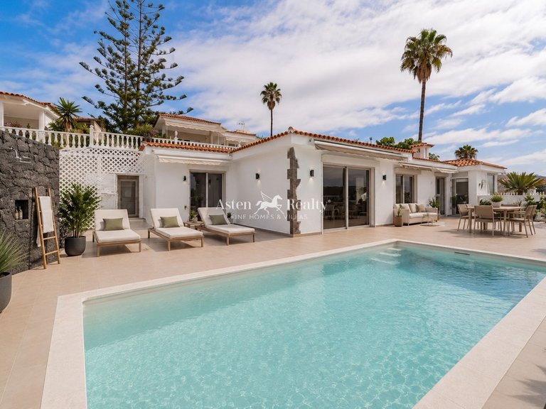 Villa for Sale in Puerto De Santiago, Tenerife 4