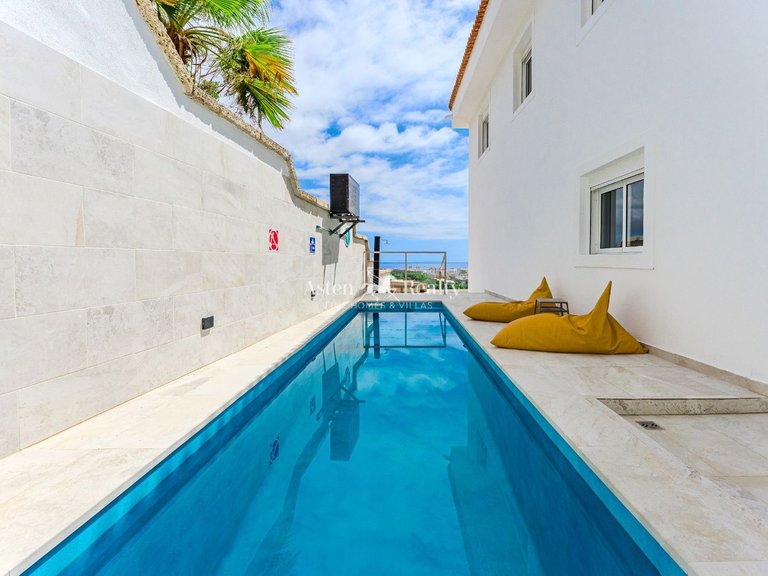 Villa for Sale in San Eugenio Alto, Tenerife 6