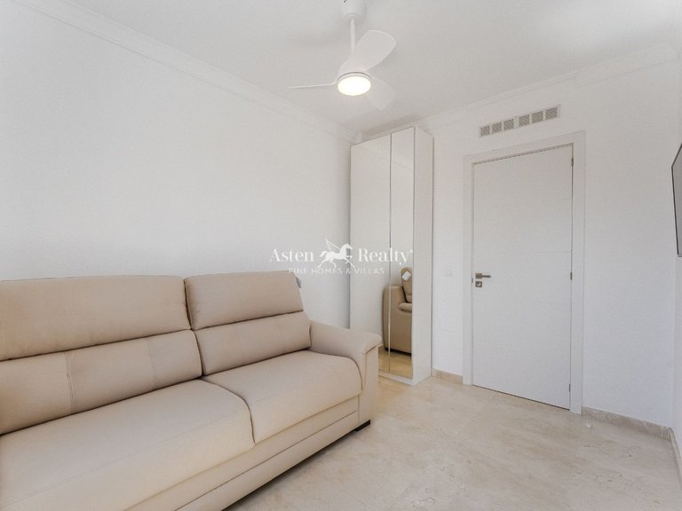 Villa for Sale in Playa Paraíso, Tenerife 15