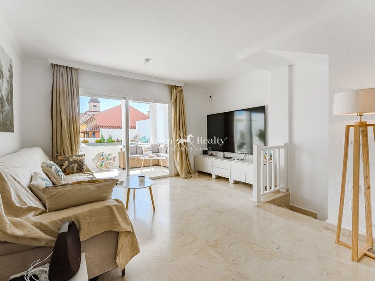 Villa for Sale in Playa Paraíso, Tenerife 9