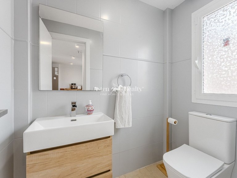 Villa for Sale in Playa Paraíso, Tenerife 13