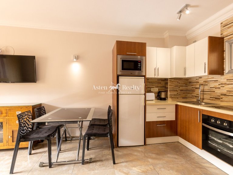 Apartment for Sale in Playa De Los Cristianos, Tenerife 4