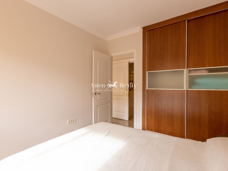 Apartment for Sale in Playa De Los Cristianos, Tenerife 10