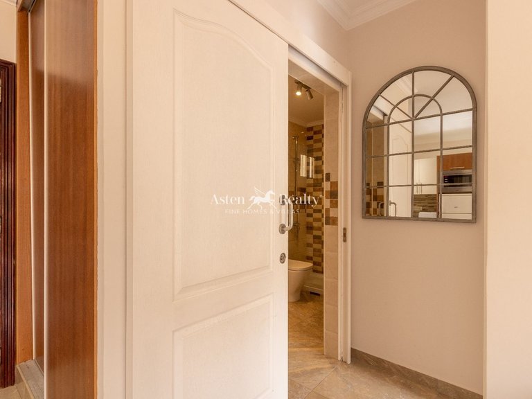 Apartment for Sale in Playa De Los Cristianos, Tenerife 12