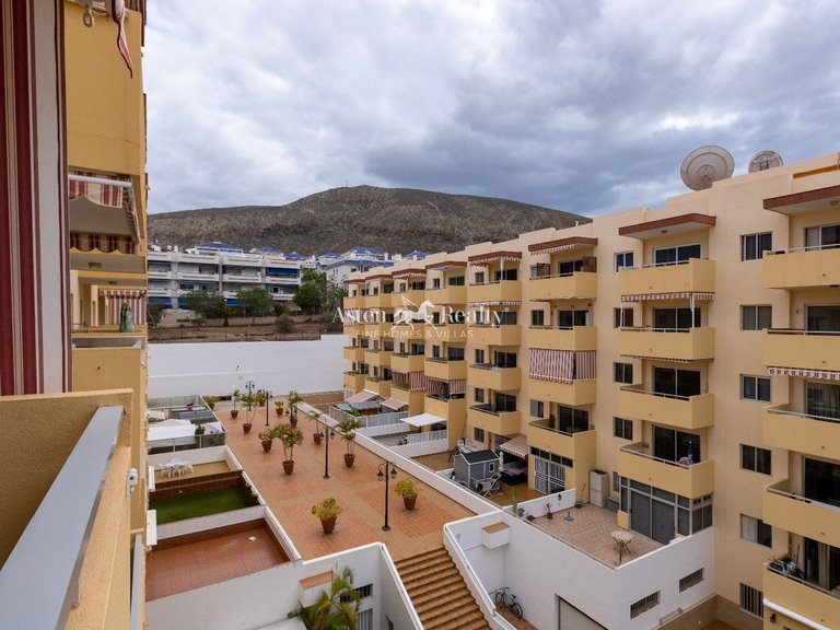 Apartment for Sale in Playa De Los Cristianos, Tenerife 19