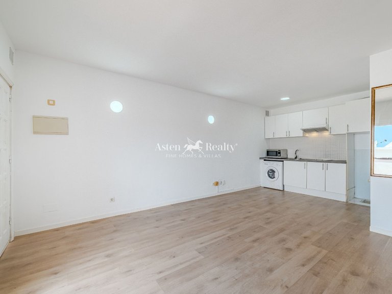 Apartment for Sale in San Eugenio Alto, Tenerife 3