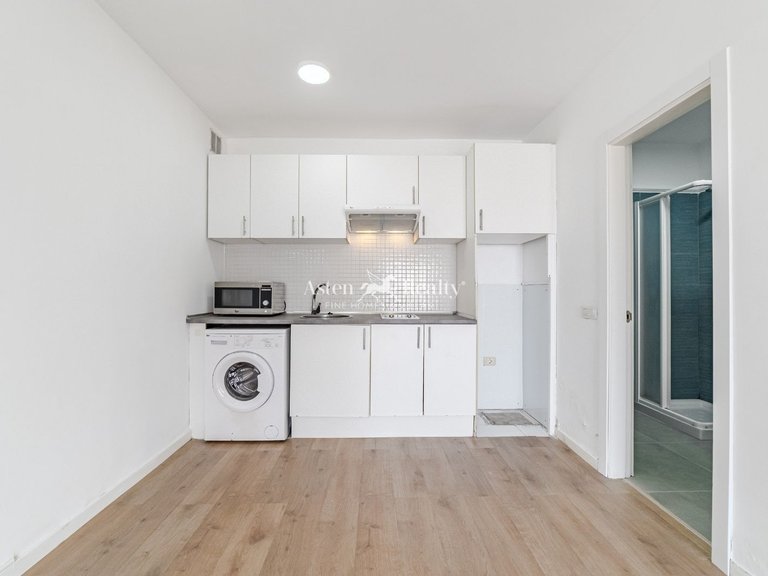 Apartment for Sale in San Eugenio Alto, Tenerife 7