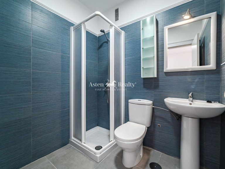 Apartment for Sale in San Eugenio Alto, Tenerife 11
