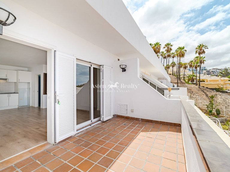 Apartment for Sale in San Eugenio Alto, Tenerife 14