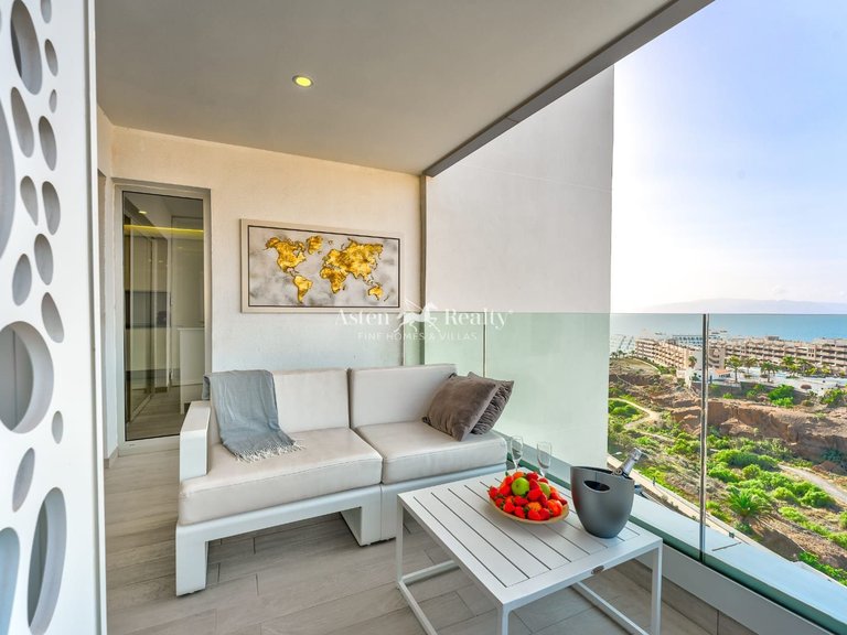 Apartment for Sale in Playa Paraíso, Tenerife 10