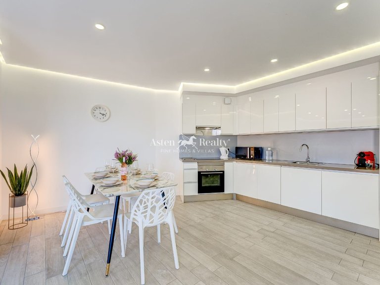 Apartment for Sale in Playa Paraíso, Tenerife 2