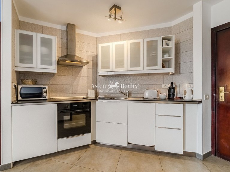 Apartment for Sale in Playa De Las Américas, Tenerife 6