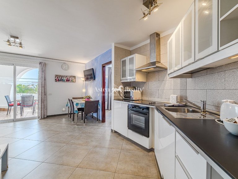 Apartment for Sale in Playa De Las Américas, Tenerife 3