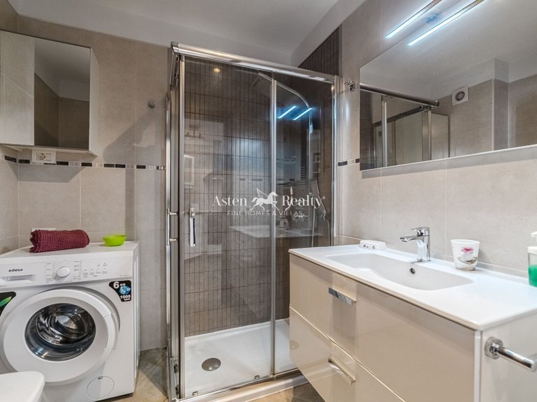 Apartment for Sale in Playa De Las Américas, Tenerife 13