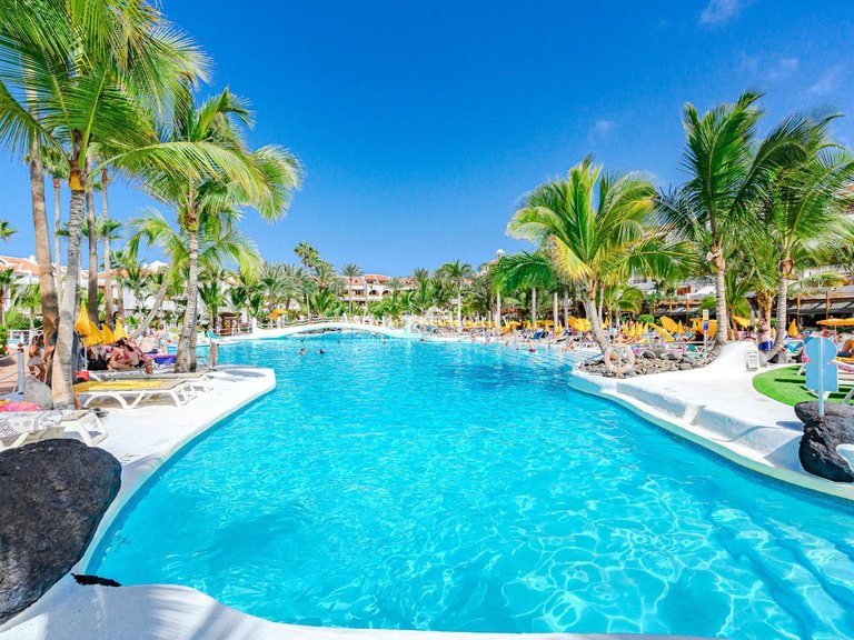 Apartment for Sale in Playa De Las Américas, Tenerife 1