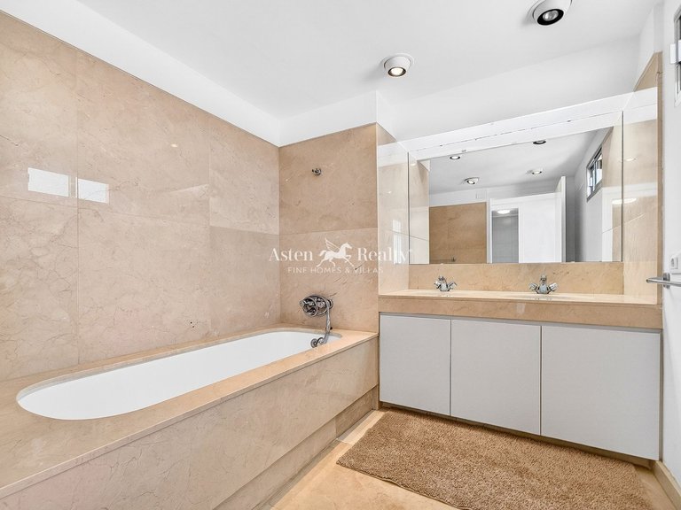 Penthouse for Sale in Adeje, Tenerife 26