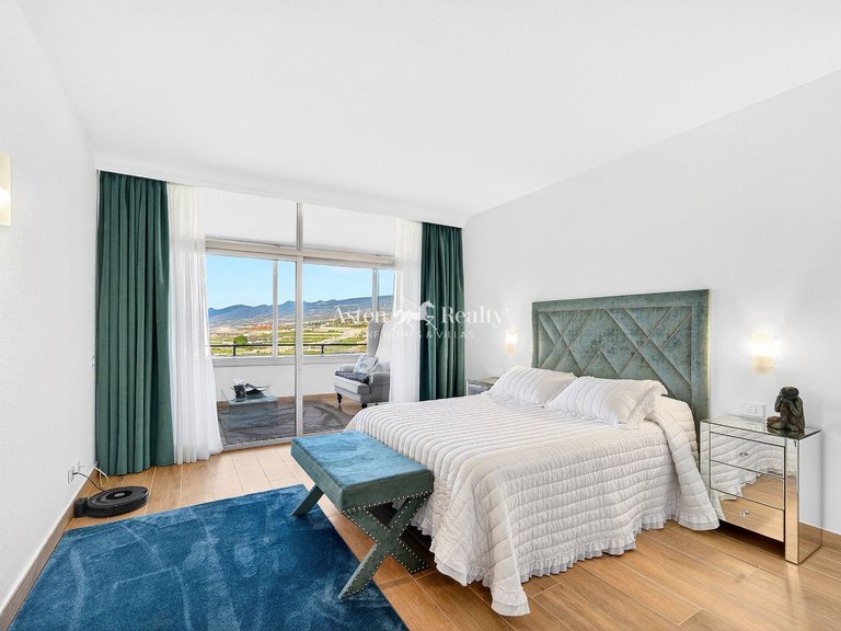 Penthouse for Sale in Adeje, Tenerife 12