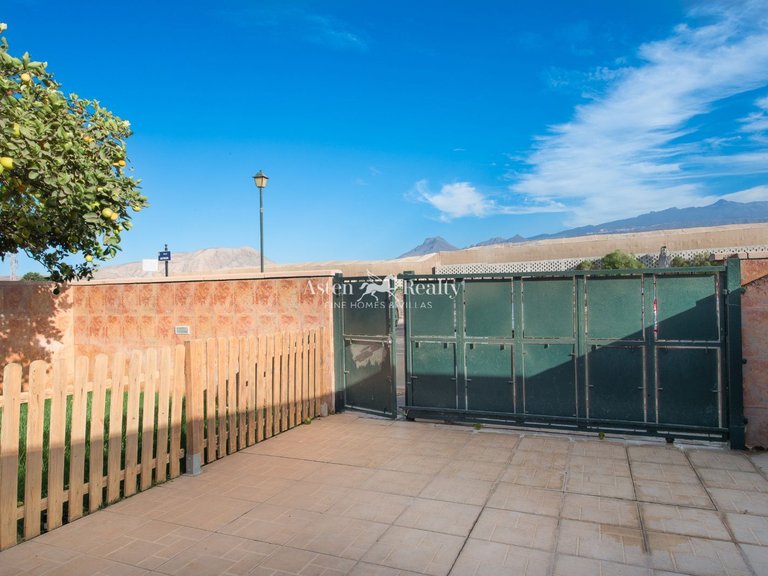 Villa for Sale in Las Galletas, Tenerife 18
