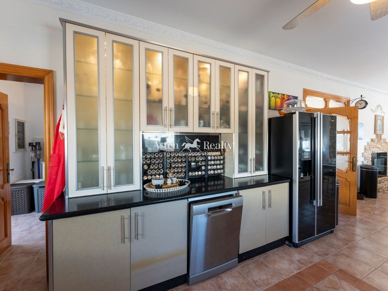 Villa for Sale in Adeje, Tenerife 4