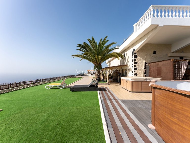 Villa for Sale in Adeje, Tenerife 29