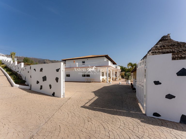 Villa for Sale in Adeje, Tenerife 40
