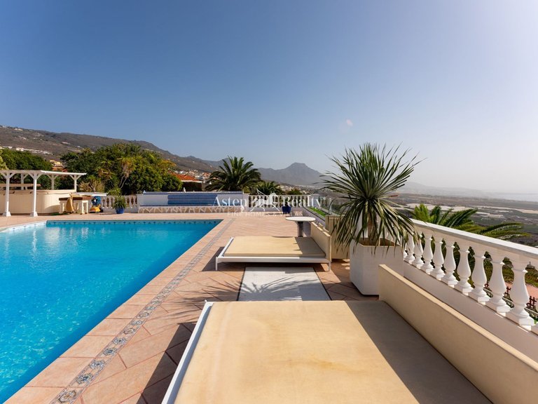 Villa for Sale in Adeje, Tenerife 43