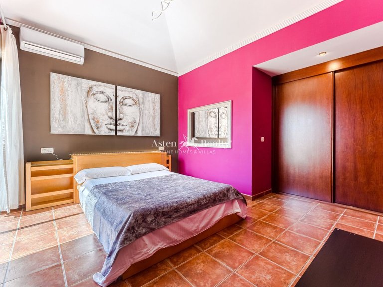 Town House for Sale in El Medano, Tenerife 14