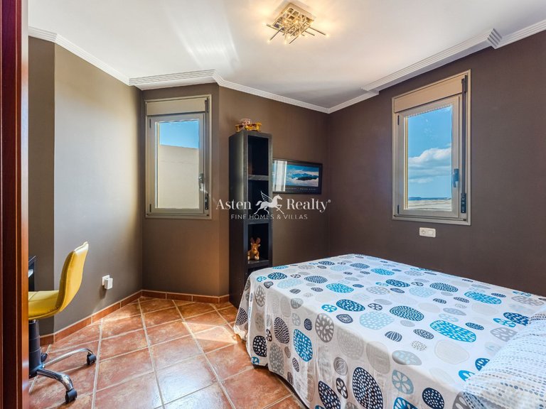 Town House for Sale in El Medano, Tenerife 19