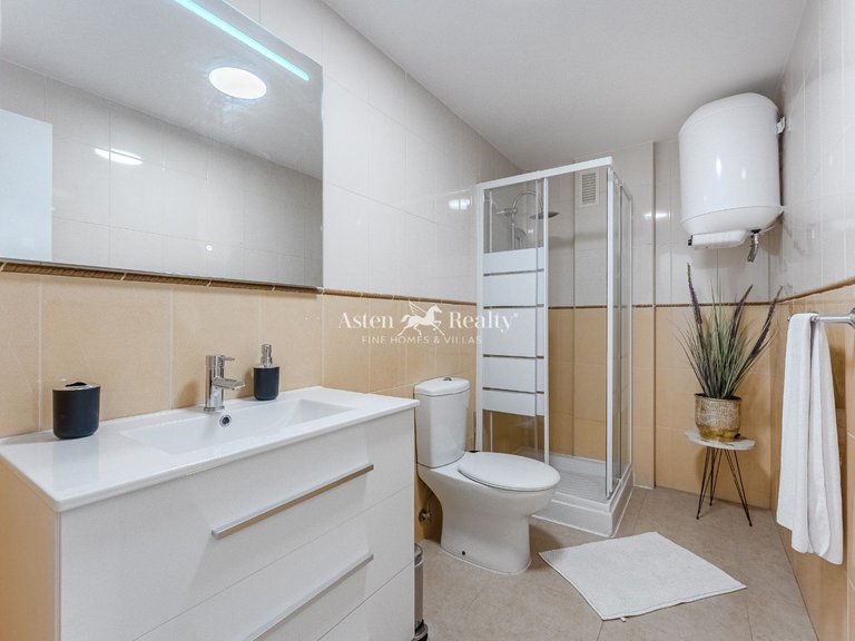 Town House for Sale in Playa San Juan, Tenerife 12