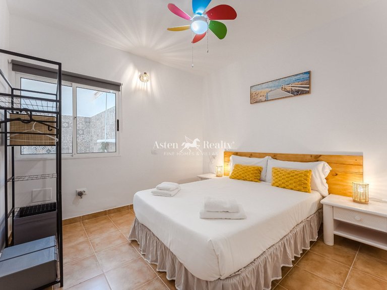 Apartment for Sale in Playa Paraíso, Tenerife 12