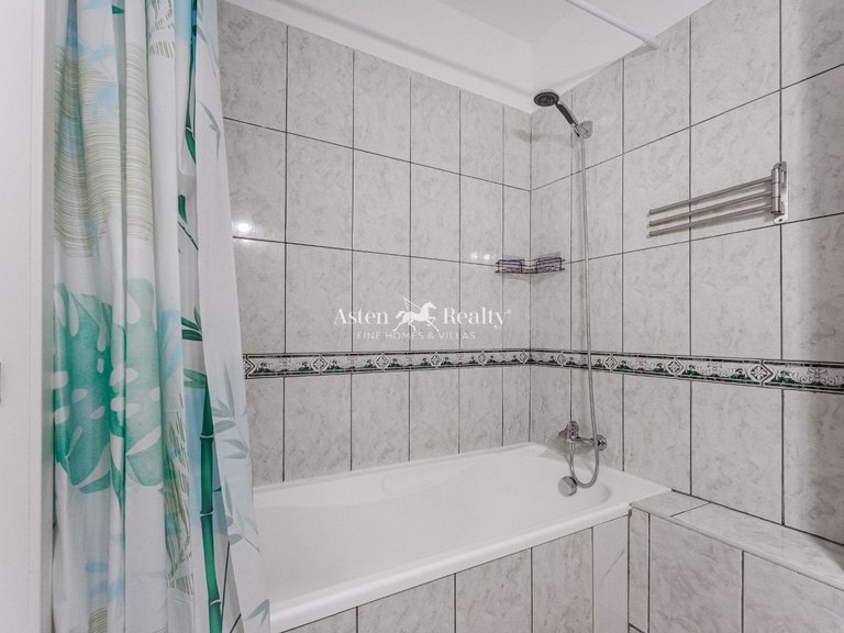 Apartment for Sale in Playa Paraíso, Tenerife 10