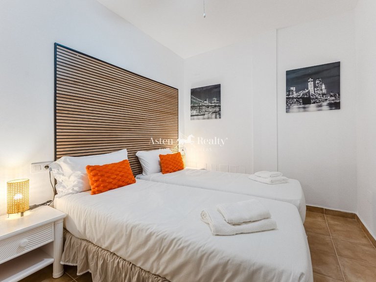 Apartment for Sale in Playa Paraíso, Tenerife 9