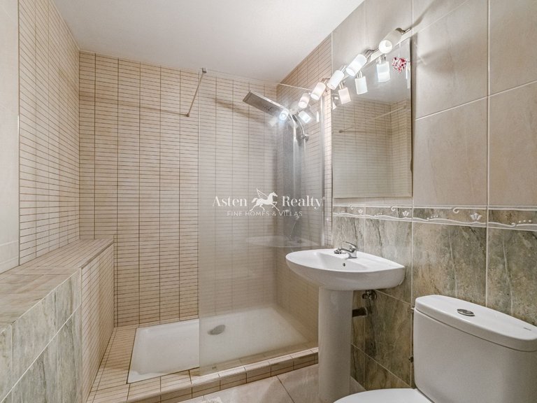 Villa for Sale in San Miguel, Tenerife 5