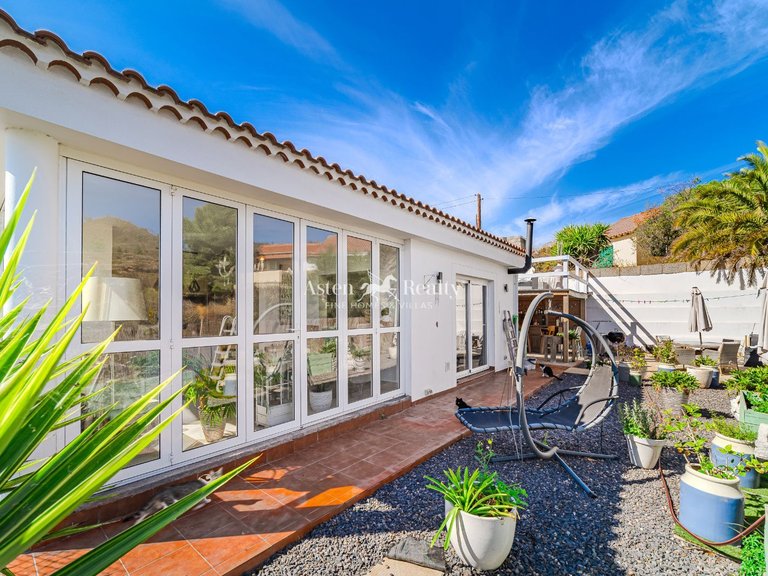 Villa for Sale in San Miguel, Tenerife 21