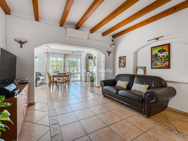 Villa for Sale in Guia De Isora, Tenerife 12
