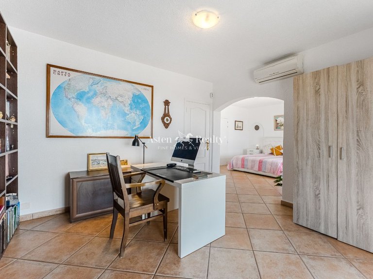 Villa for Sale in Guia De Isora, Tenerife 18