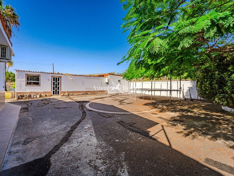 Villa for Sale in Guia De Isora, Tenerife 36